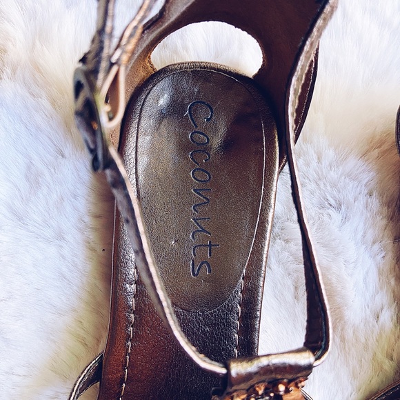 Brown sandals by Coconuts - Picture 5 of 5
